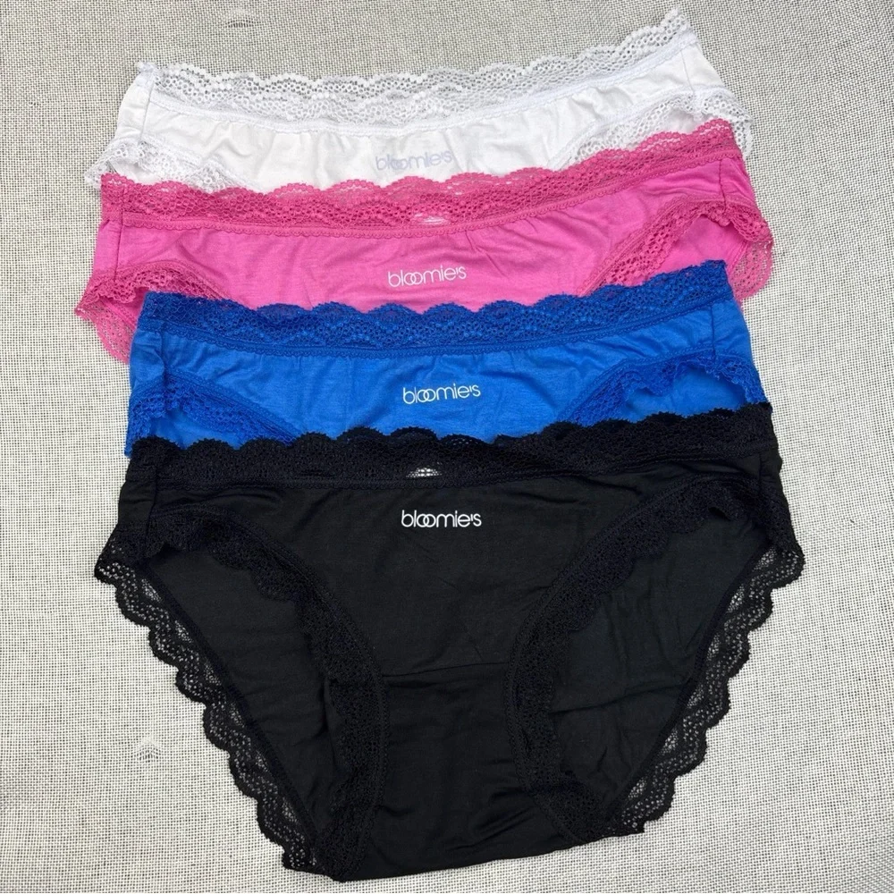 Bloomie's Logo Lace Trim Bikinis Panties